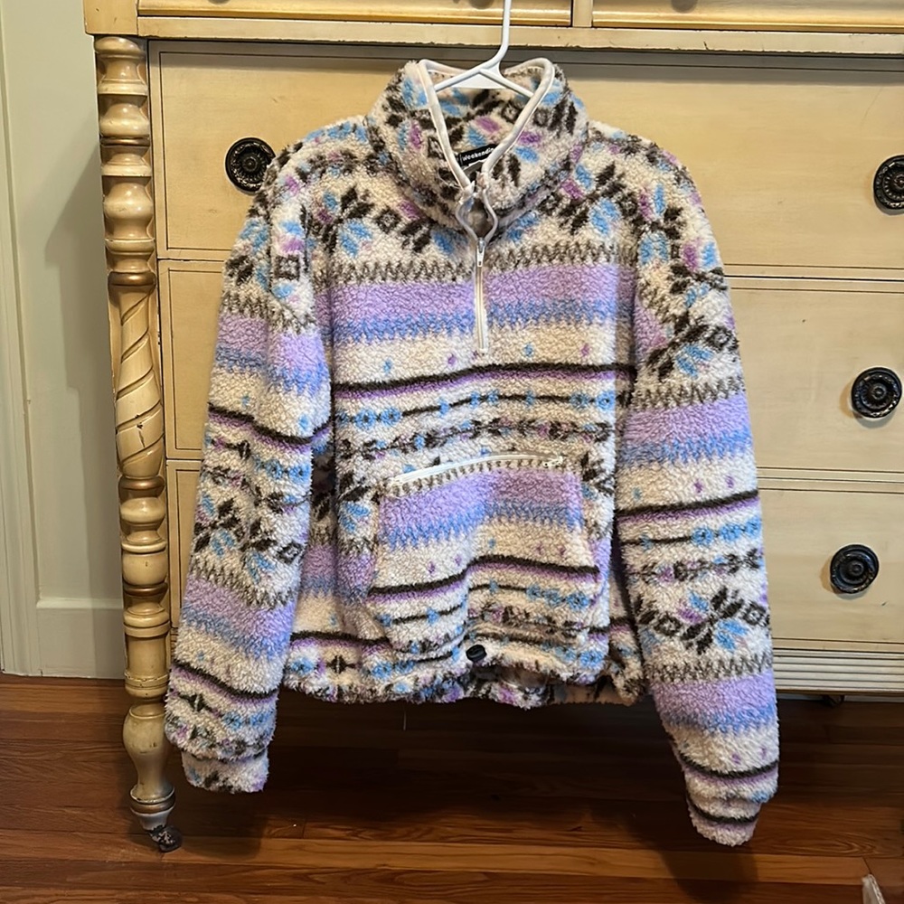 COPY - Fuzzy pullover